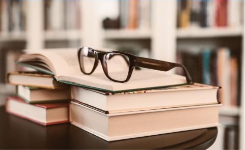 Povedz mi čo čítaš - náhľad